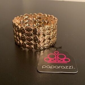 Paparazzi Shimmering Gold Bracelet